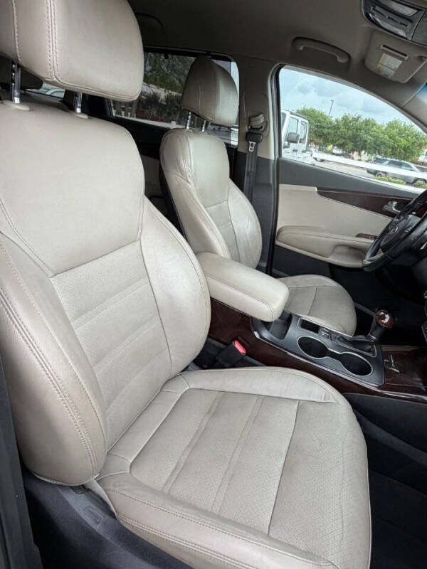 2017 Kia Sorento EX