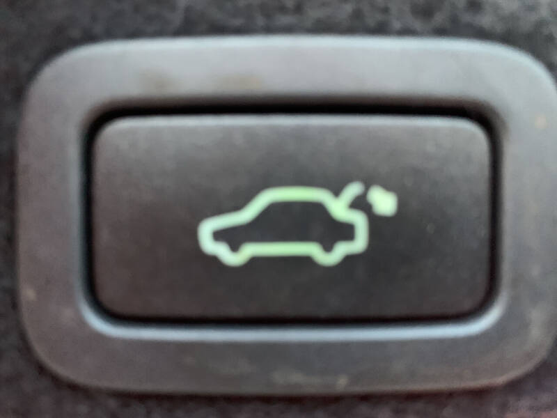 2016 Volvo XC60 T6 Drive-E R-Design