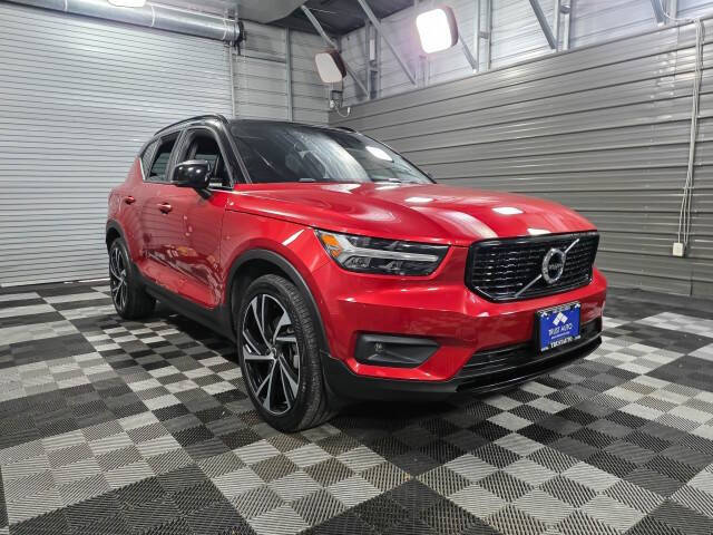 2020 Volvo XC40 T4 R-Design