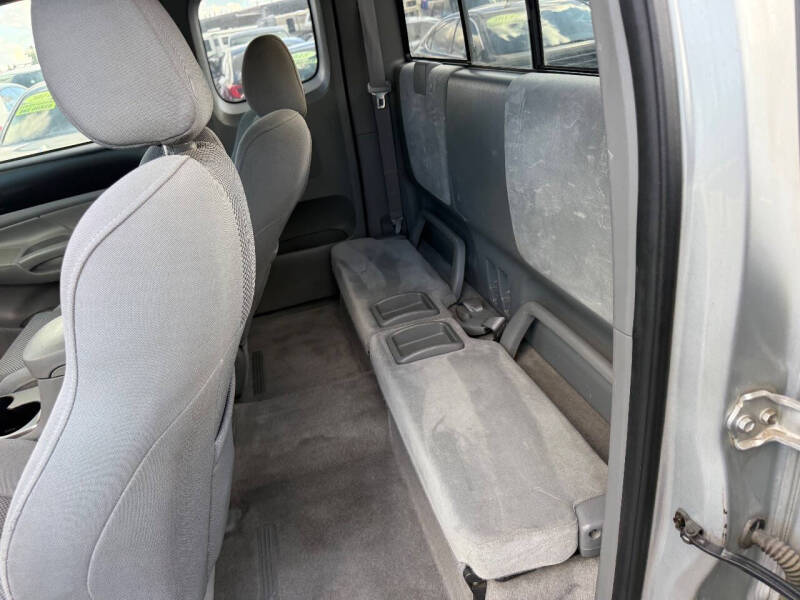 2006 Toyota Tacoma PreRunner V6