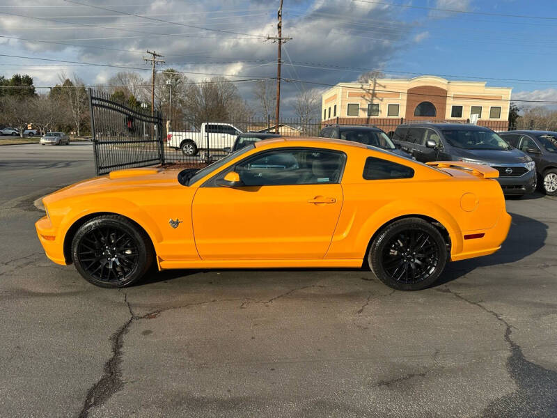 2009 Ford Mustang GT Deluxe photo 8