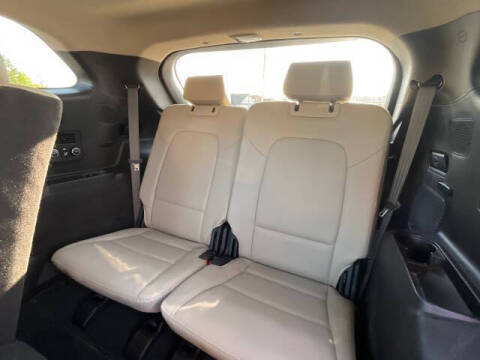 2017 Hyundai Santa Fe SE Ultimate