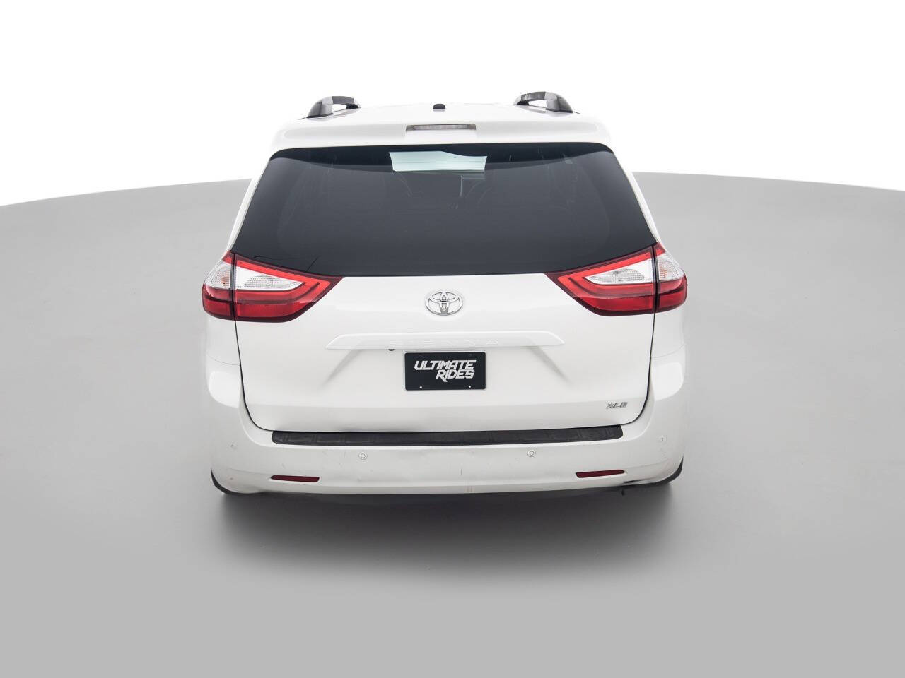 Used Car 2017 Toyota Sienna  Xle Premium 8 Passenger 4dr Mini Van For Sale Under $20,000 In Coal City, Illinois