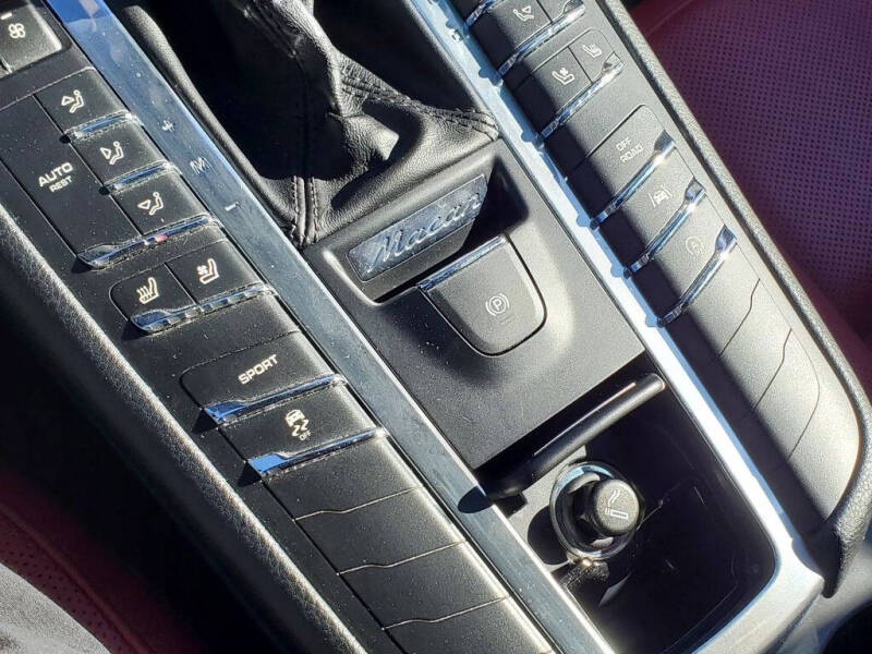 2017 Porsche Macan S