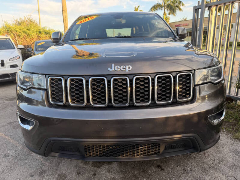 2019 Jeep Grand Cherokee Laredo E