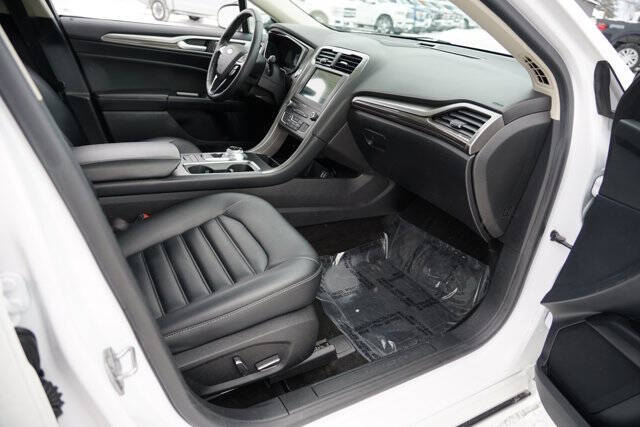 2020 Ford Fusion SEL