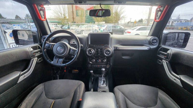 2016 Jeep Wrangler Unlimited Sahara