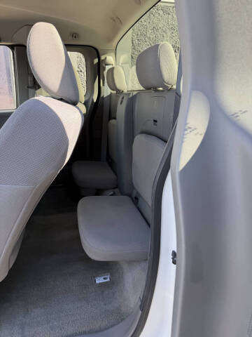 2016 Nissan Frontier S