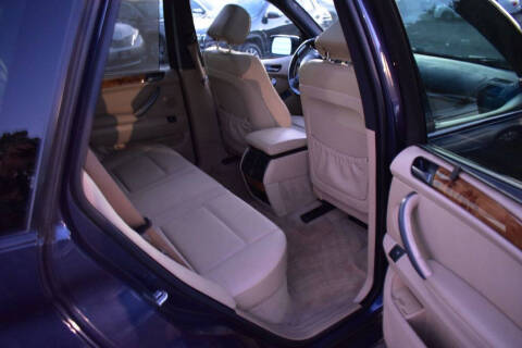 2004 BMW X5 3.0i