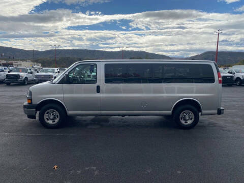 2017 Chevrolet Express LT 3500