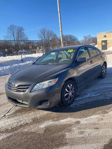 2010 Toyota Camry for sale at Square Business Automotive in Milwaukee WI