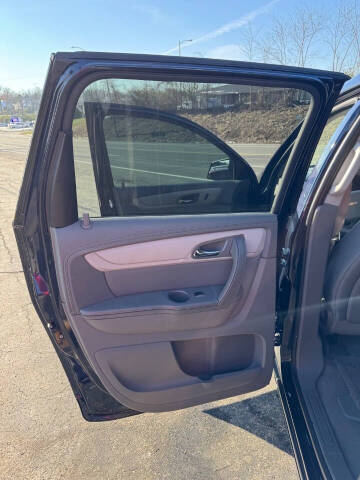 2017 Chevrolet Traverse LS