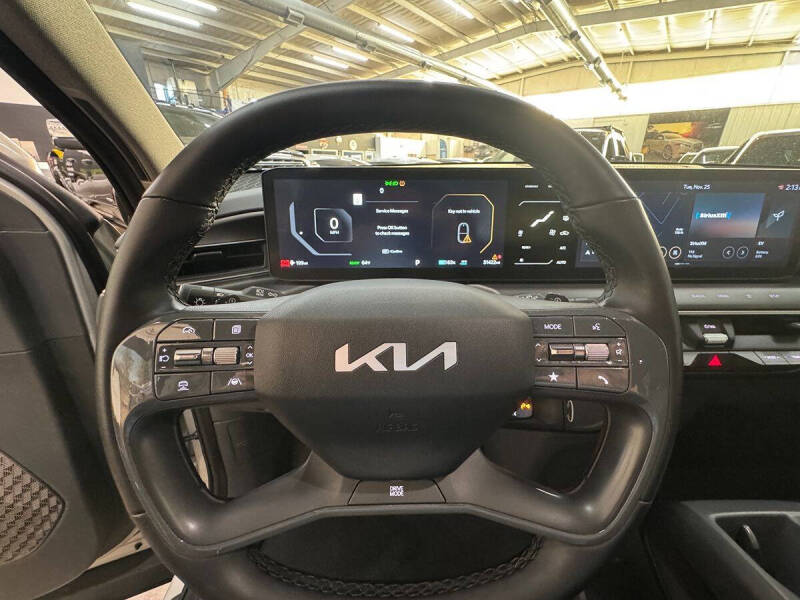 2024 Kia EV9 Light Long Range