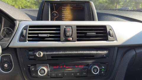 2012 BMW 3 Series 328i