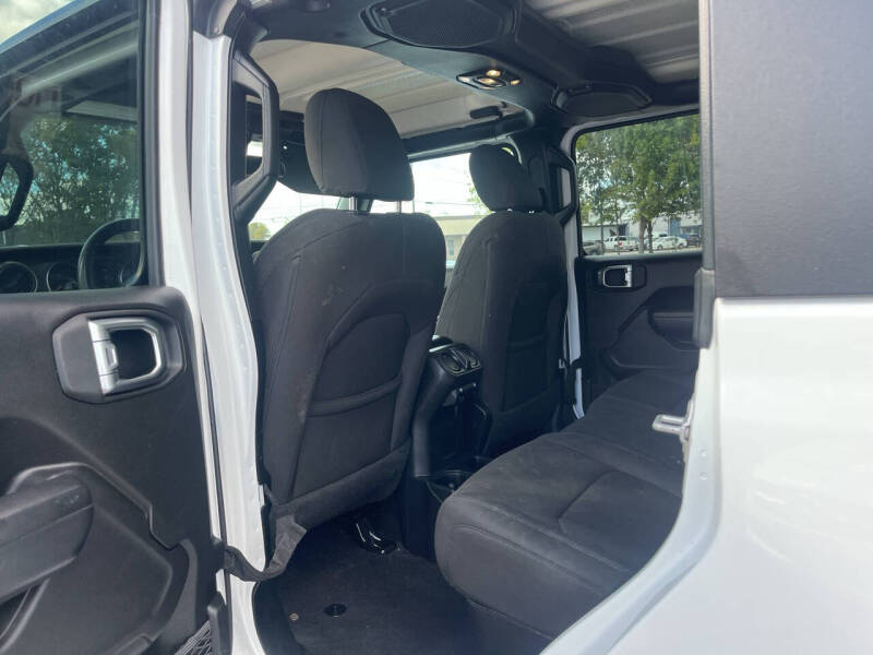 2023 Jeep Gladiator Willys