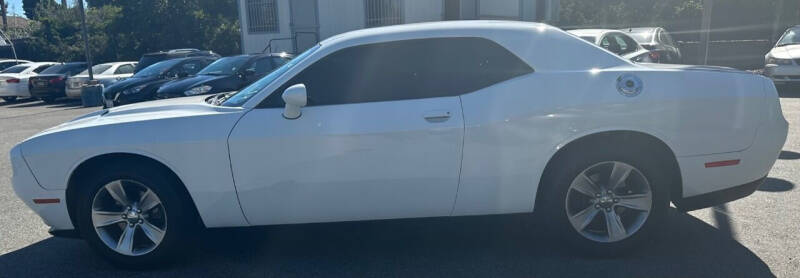 2016 Dodge Challenger SXT