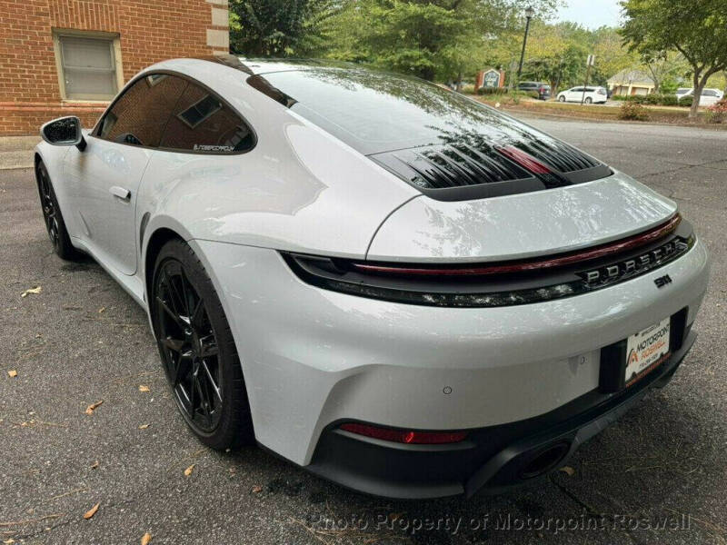 2025 Porsche 911 Carrera