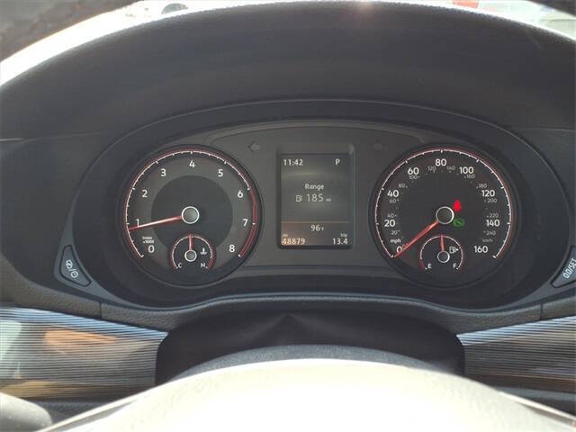 2022 Volkswagen Passat R-Line