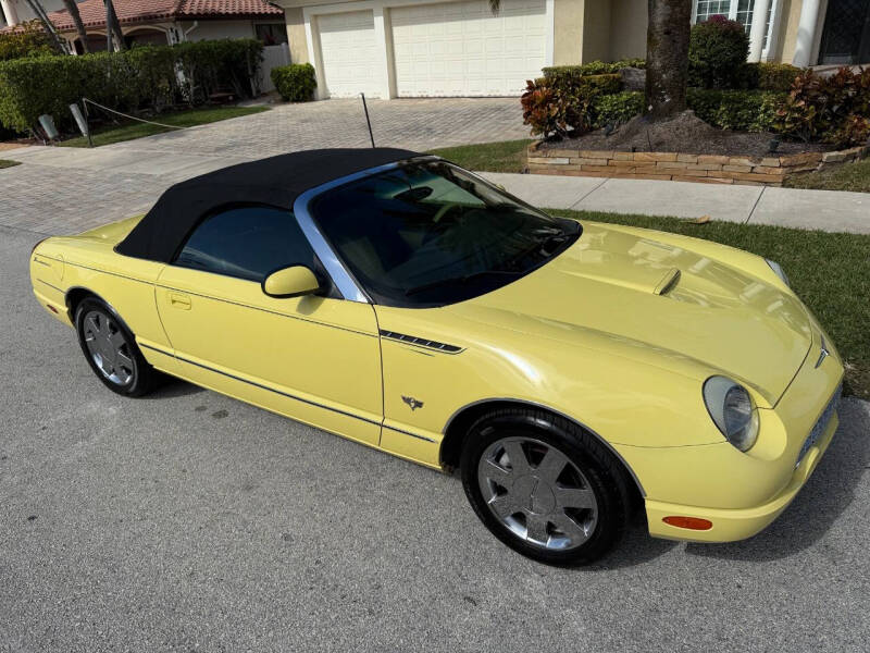 2002 Ford Thunderbird Deluxe