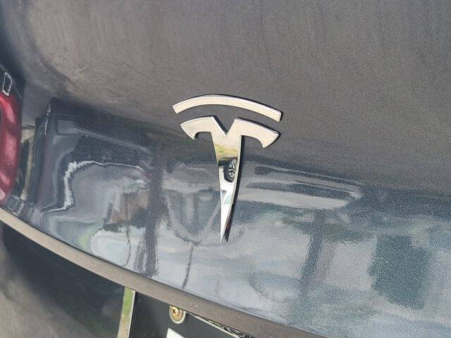 2024 Tesla Model Y Performance