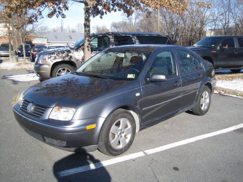 2005 Volkswagen Jetta for sale at Auto Bahn Motors in Winchester VA