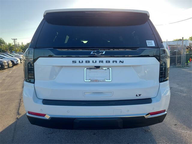 2026 Chevrolet Suburban LT