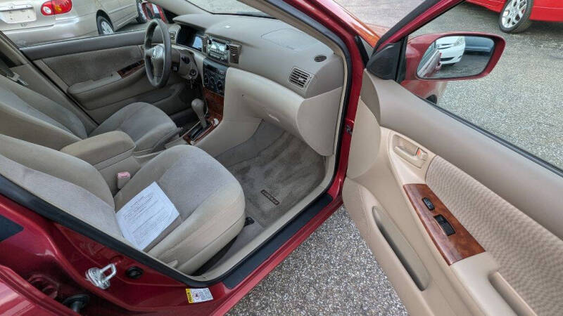 2005 Toyota Corolla LE