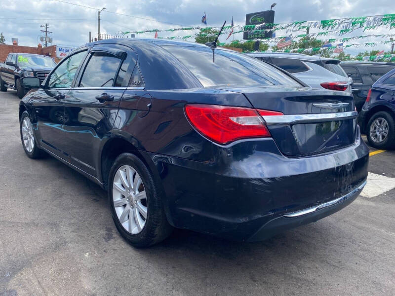 2012 Chrysler 200 Touring