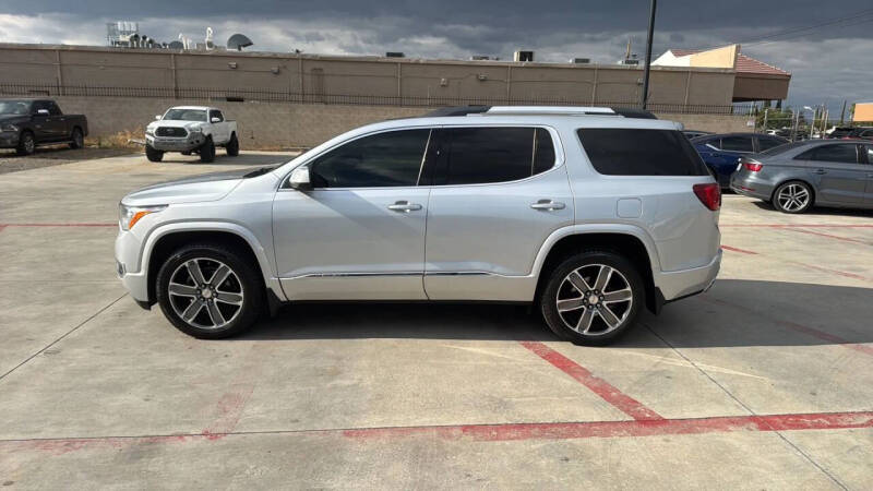 2017 GMC Acadia Denali