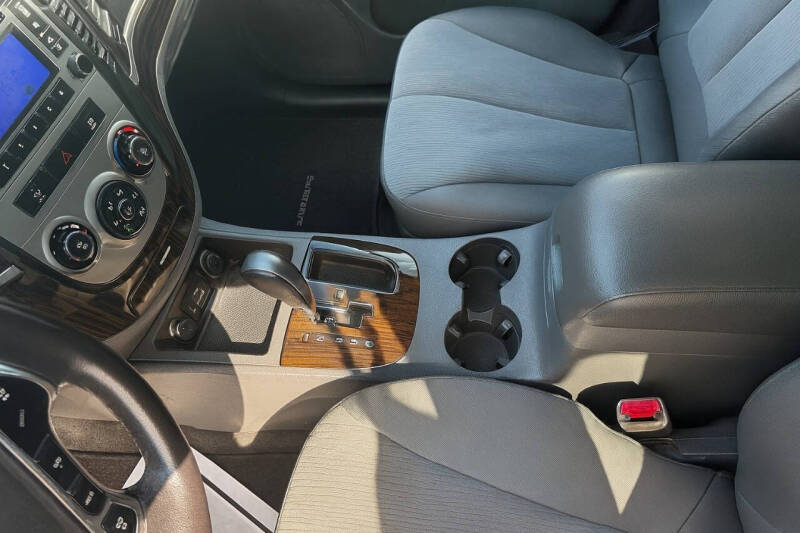 2011 Hyundai Santa Fe SE