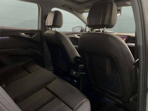 2024 Audi Q4 e-tron quattro Premium 55