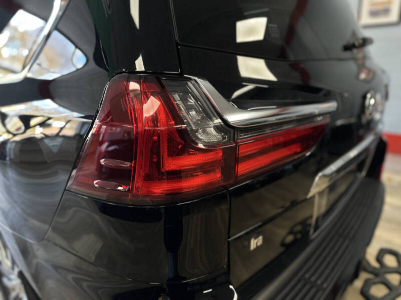 2018 Lexus LX 570 Two-Row