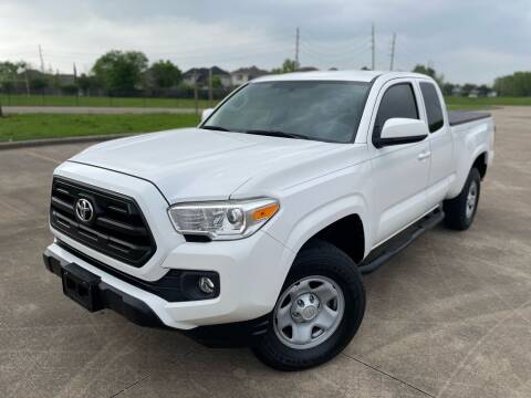 2017 Toyota Tacoma for sale at AUTO DIRECT Bellaire in Houston TX
