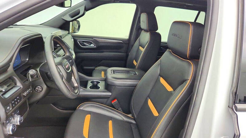 2024 GMC Yukon AT4