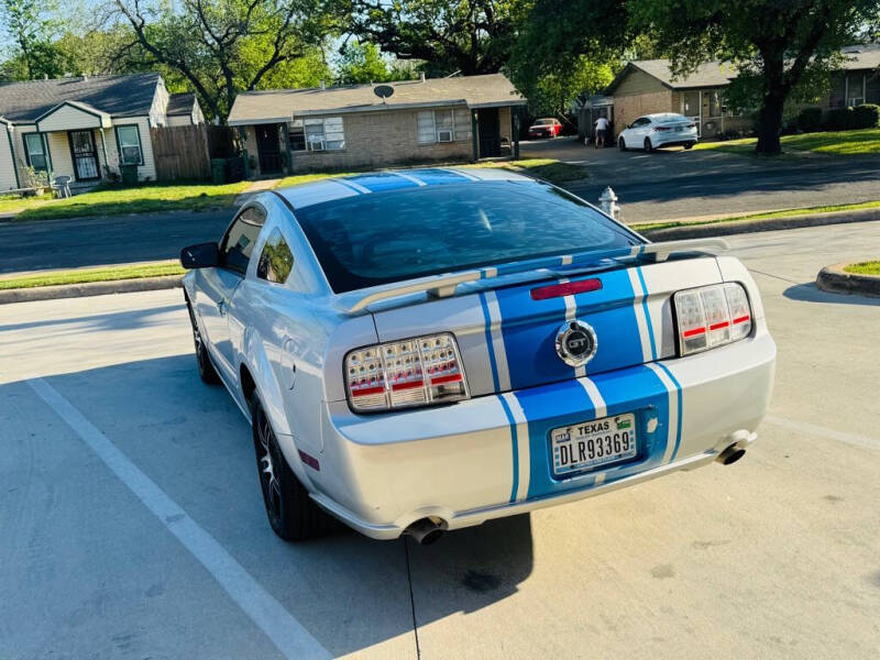 2005 Ford Mustang
