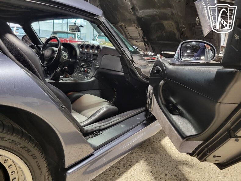 2000 Dodge Viper RT/10