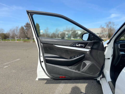 2016 Nissan Maxima