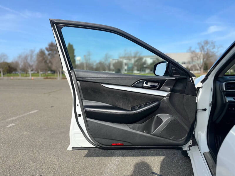 2016 Nissan Maxima