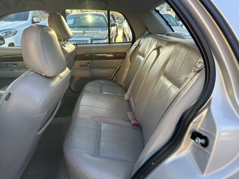 2009 Mercury Grand Marquis LS