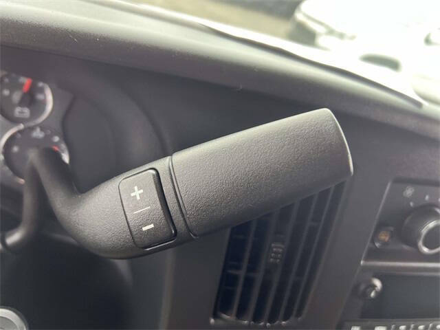 2024 Chevrolet Express 2500