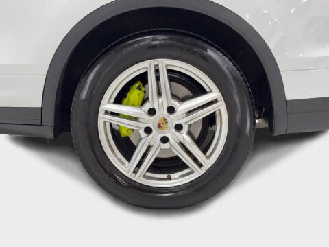 2015 Porsche Cayenne S E-Hybrid