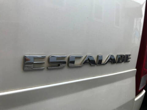 2004 Cadillac Escalade