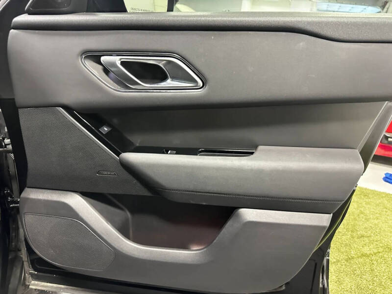 2024 Land Rover Range Rover Velar P250 Dynamic SE