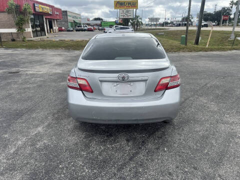 2011 Toyota Camry LE