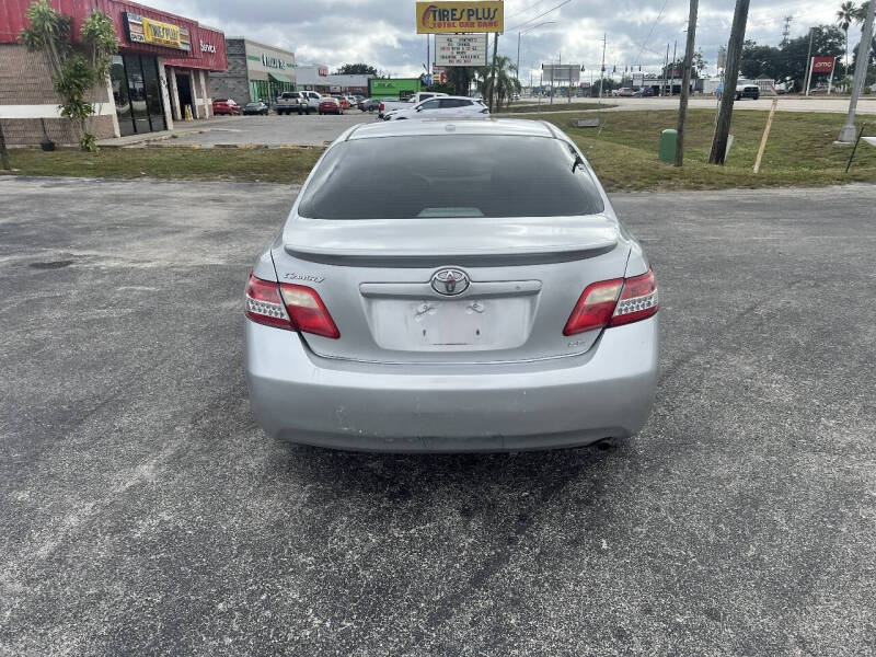 2011 Toyota Camry LE