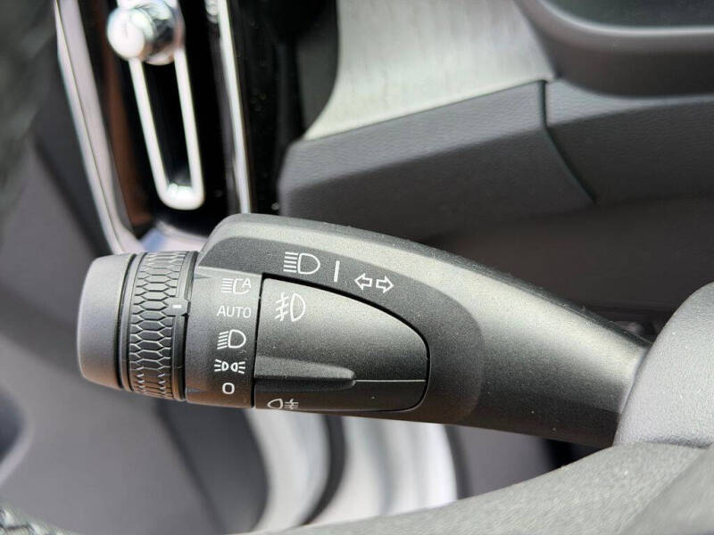 2026 Volvo EX40 Plus