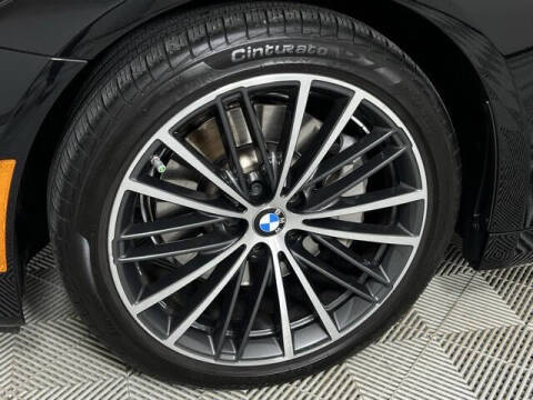 2023 BMW 5 Series 530i