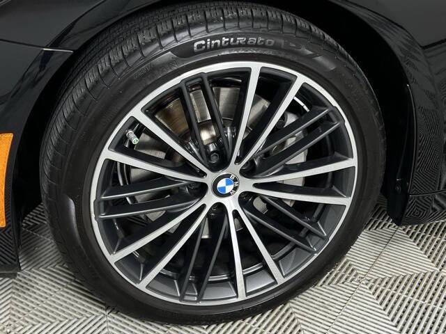 2023 BMW 5 Series 530i