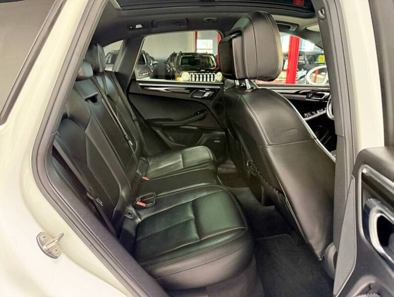 2017 Porsche Macan S