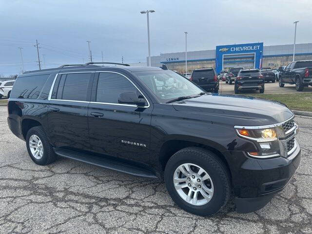 Used 2019 Chevrolet Suburban LS with VIN 1GNSKGKCXKR117710 for sale in Bloomington, IL